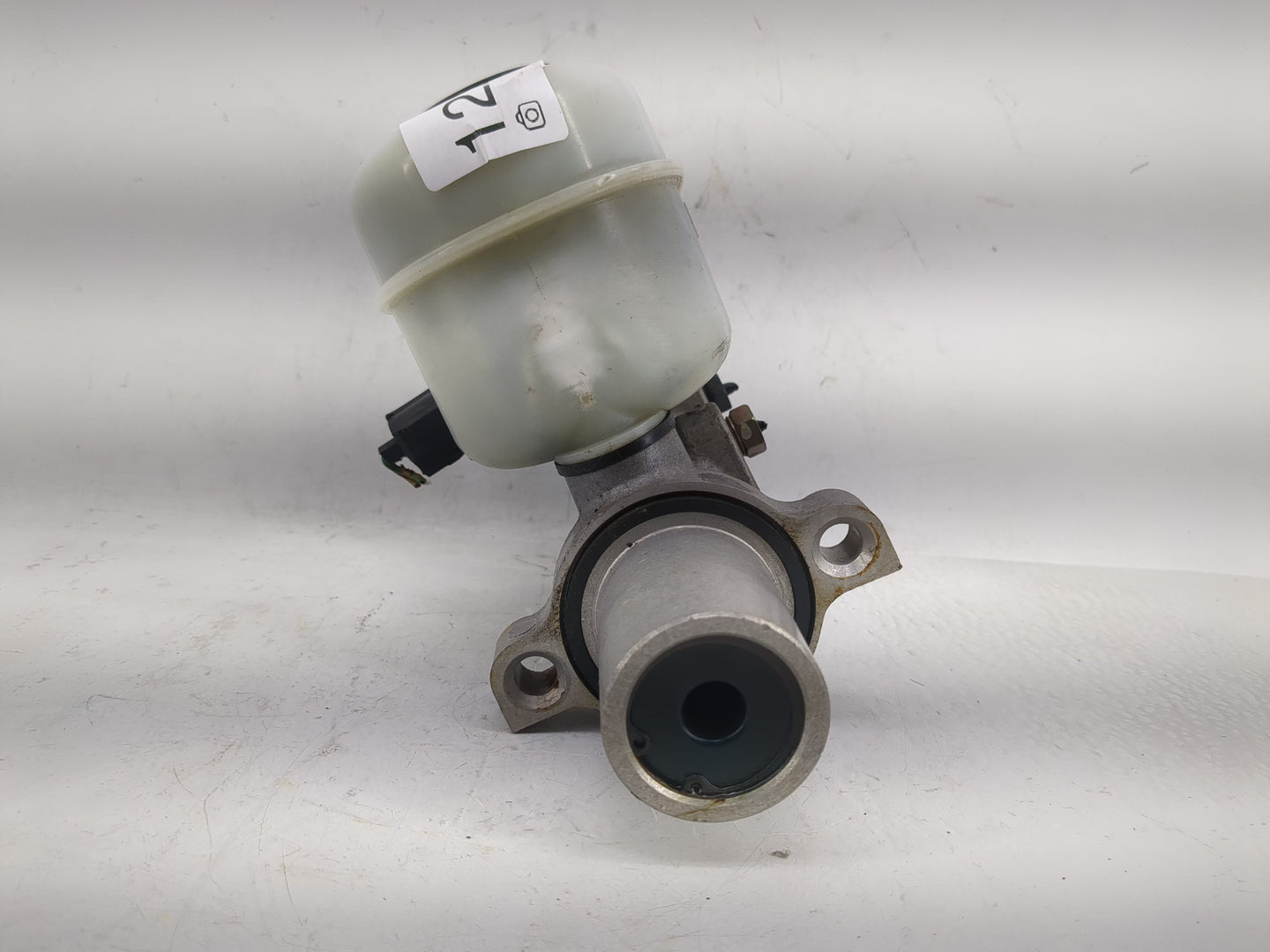 1999-2000 Ford E-350 Econoline Brake Master Cylinder - Oemusedautoparts1.com