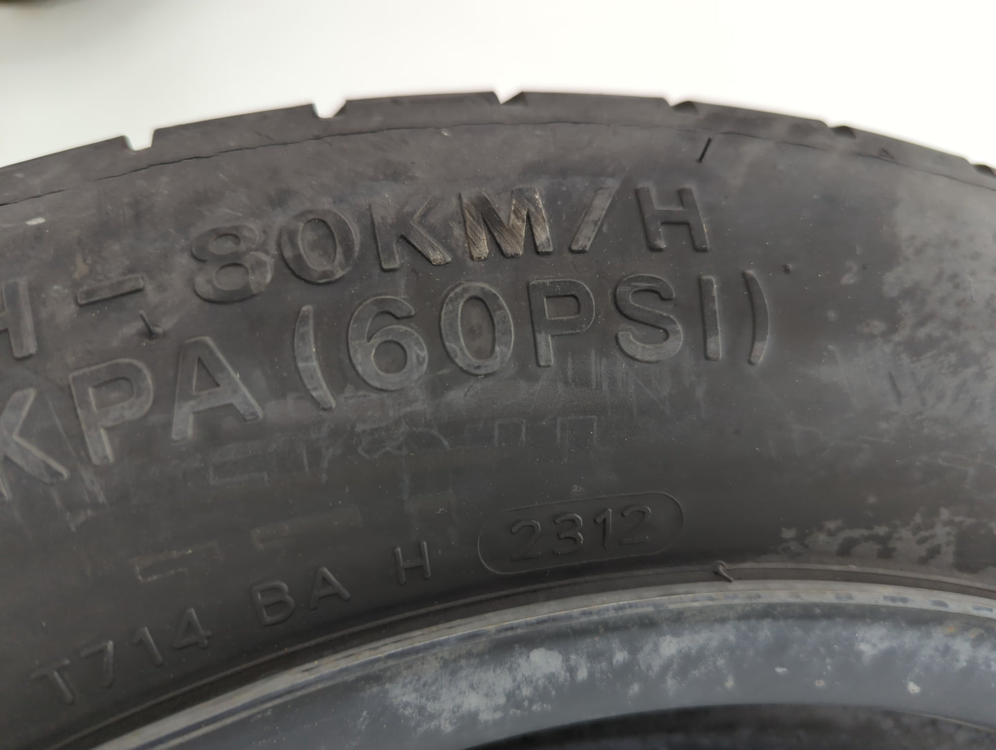 2001-2004 Ford Escape Spare Donut Tire Wheel Rim Oem - Oemusedautoparts1.com