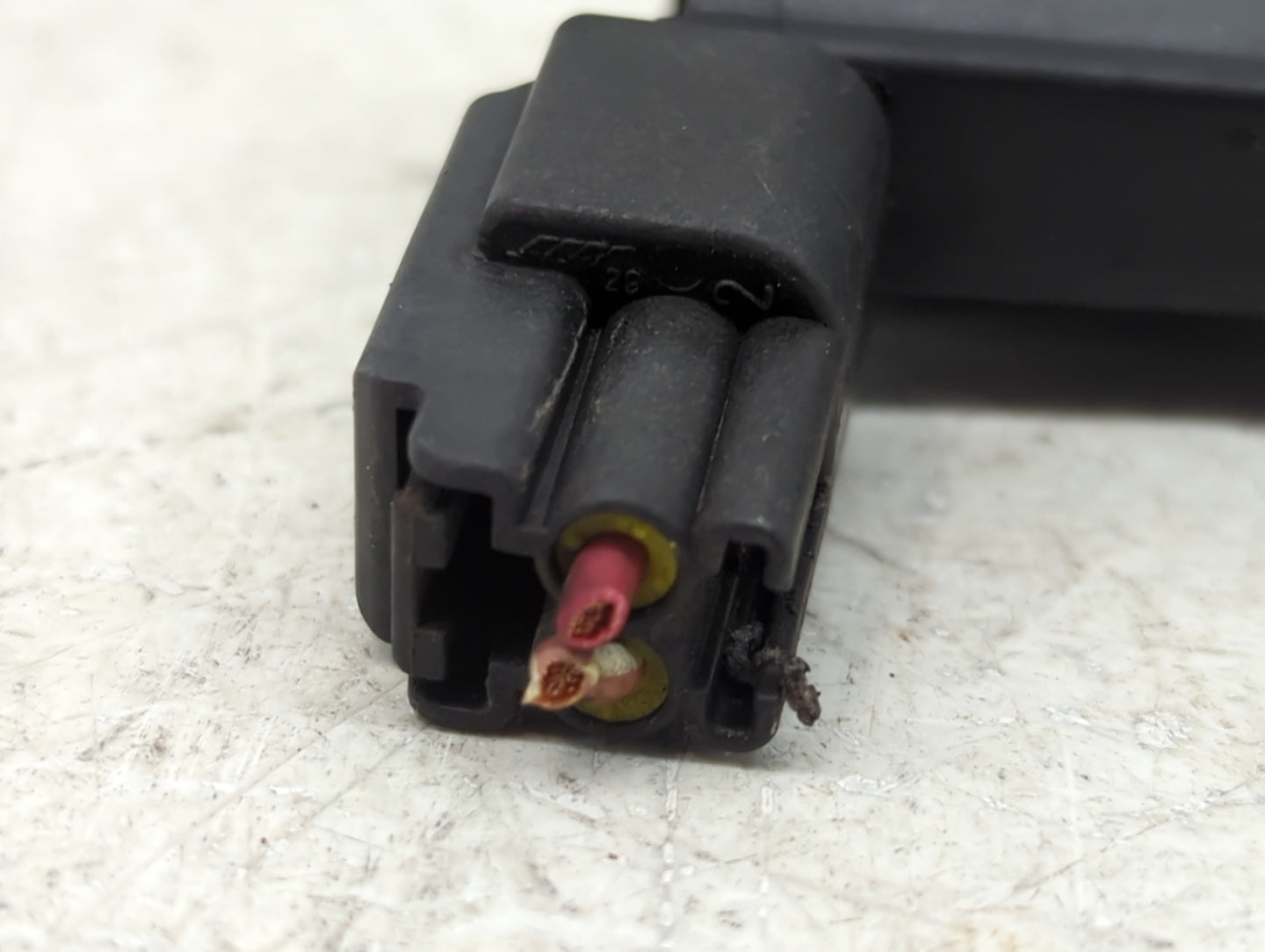 2001-2004 Ford Escape Ignition Coil Igniter Pack 1419601 - Oemusedautoparts1.com