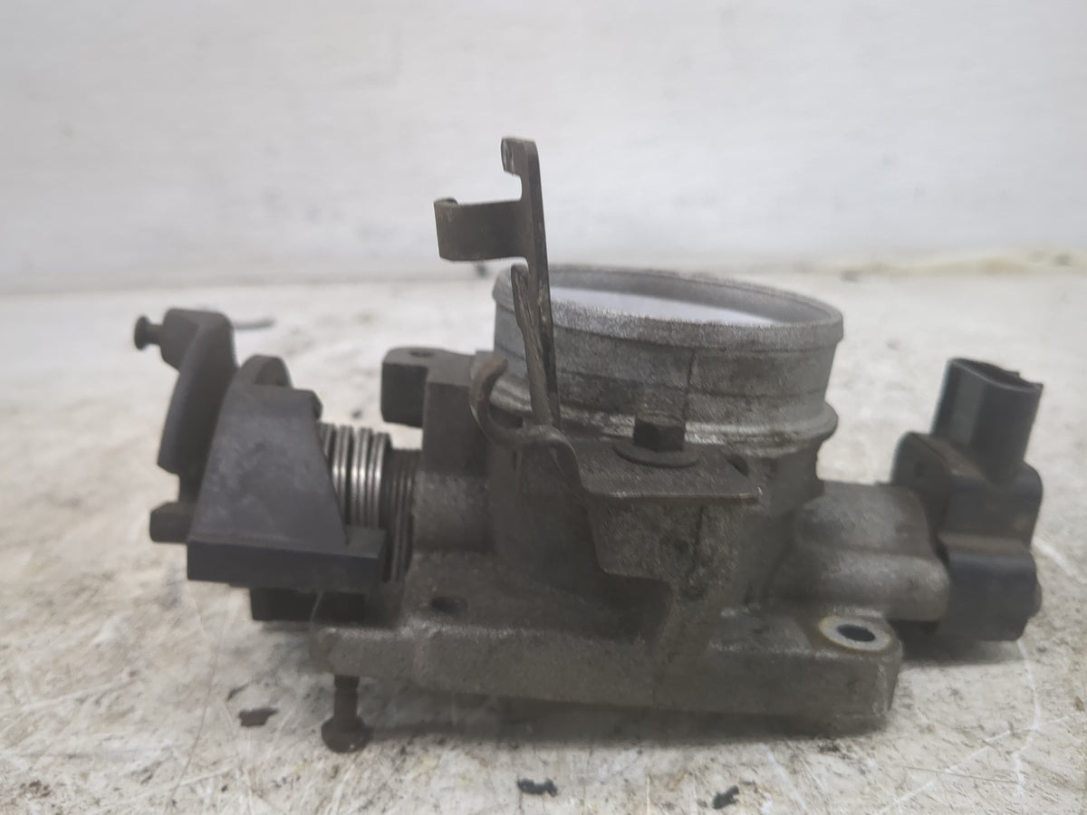 2002-2004 Ford Escape Throttle Body Fits Fits 2002 2003 2004 OEM Used Auto Parts - Oemusedautoparts1.com
