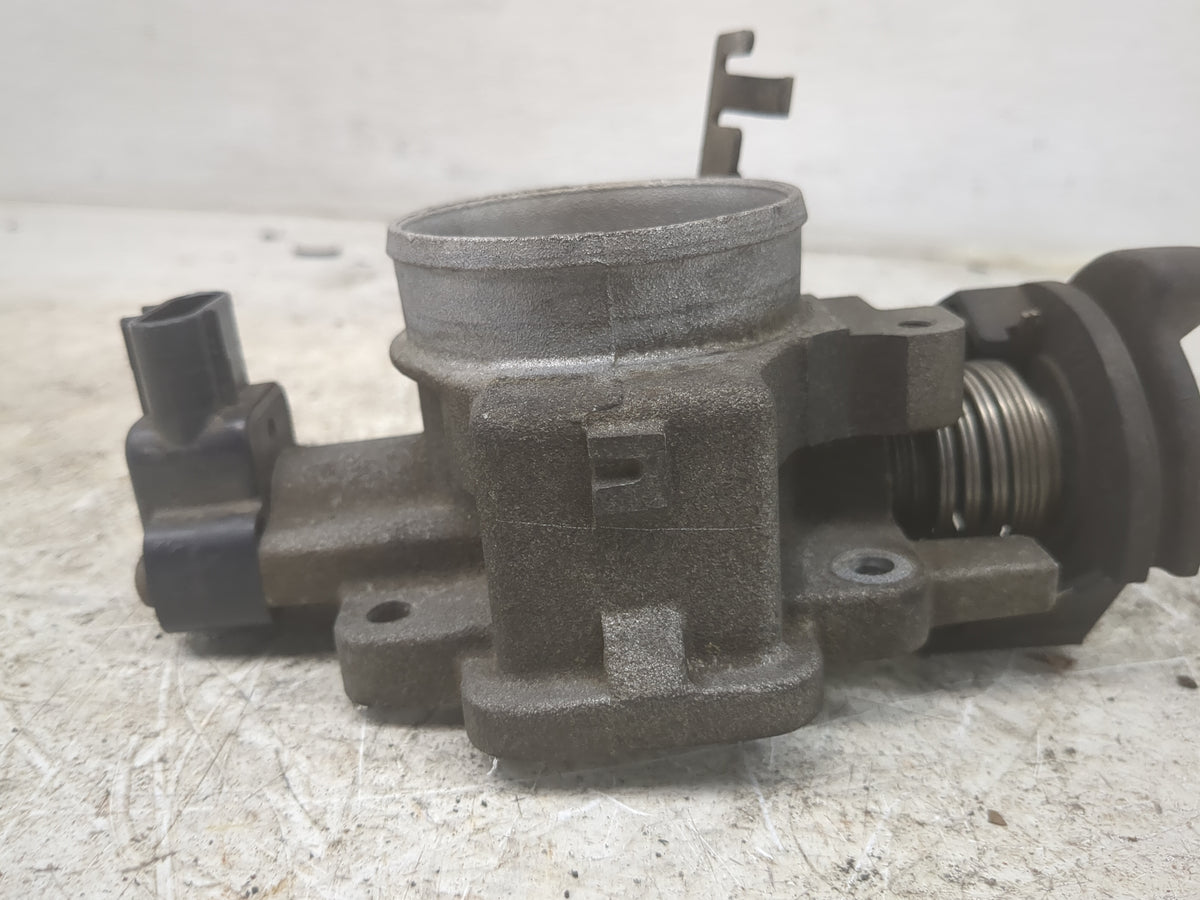 2002-2004 Ford Escape Throttle Body Fits Fits 2002 2003 2004 OEM Used Auto Parts - Oemusedautoparts1.com