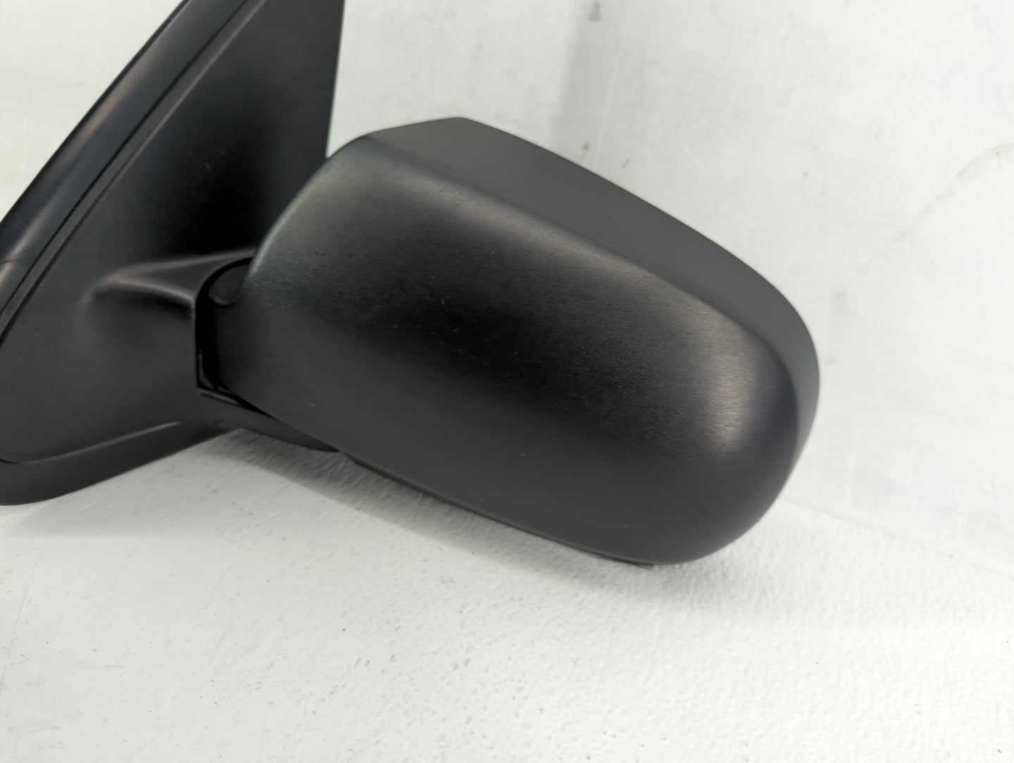 2001-2007 Ford Escape Driver Side View Mirror - Left Door Mirror OEM Used - Oemusedautoparts1.com