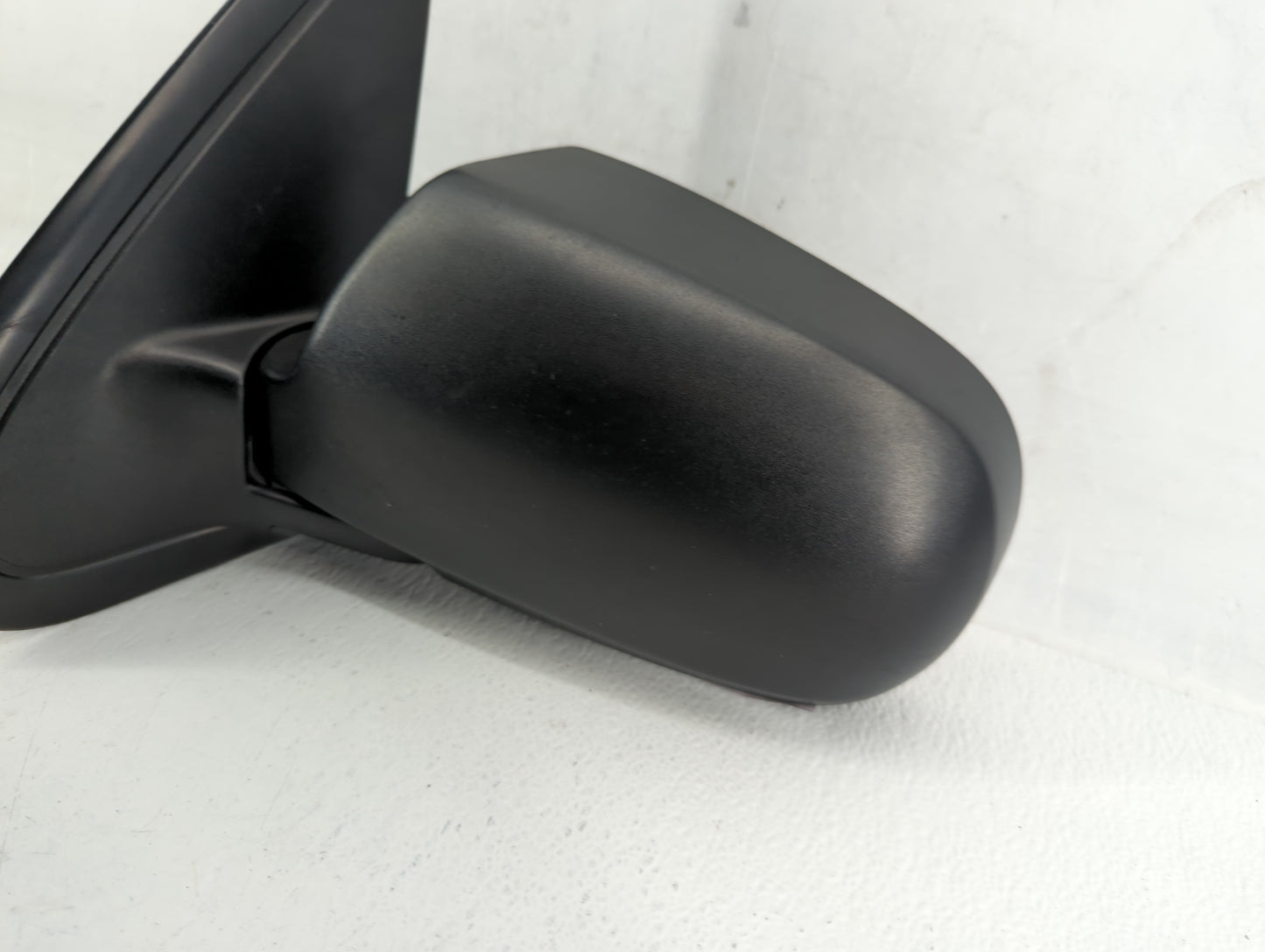 2001-2007 Ford Escape Driver Side View Mirror - Left Door Mirror OEM Used - Oemusedautoparts1.com