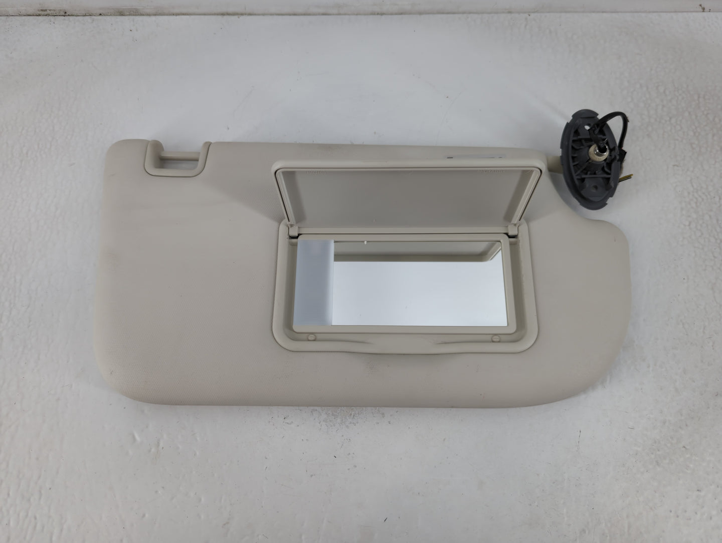 2013-2019 Ford Escape Sun Visor Shade Replacement Driver Left Mirror Fits Fits 2013 2014 2015 2016 2017 2018 2019 OEM Used A