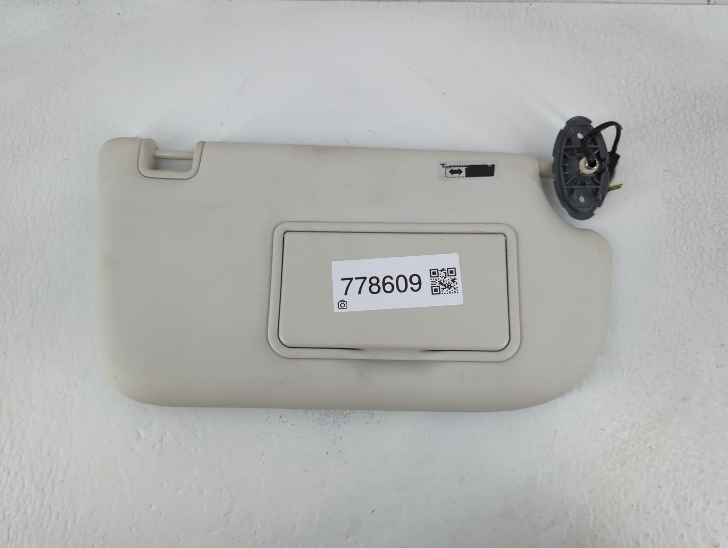 2013-2019 Ford Escape Sun Visor Shade Replacement Driver Left Mirror Fits Fits 2013 2014 2015 2016 2017 2018 2019 OEM Used A