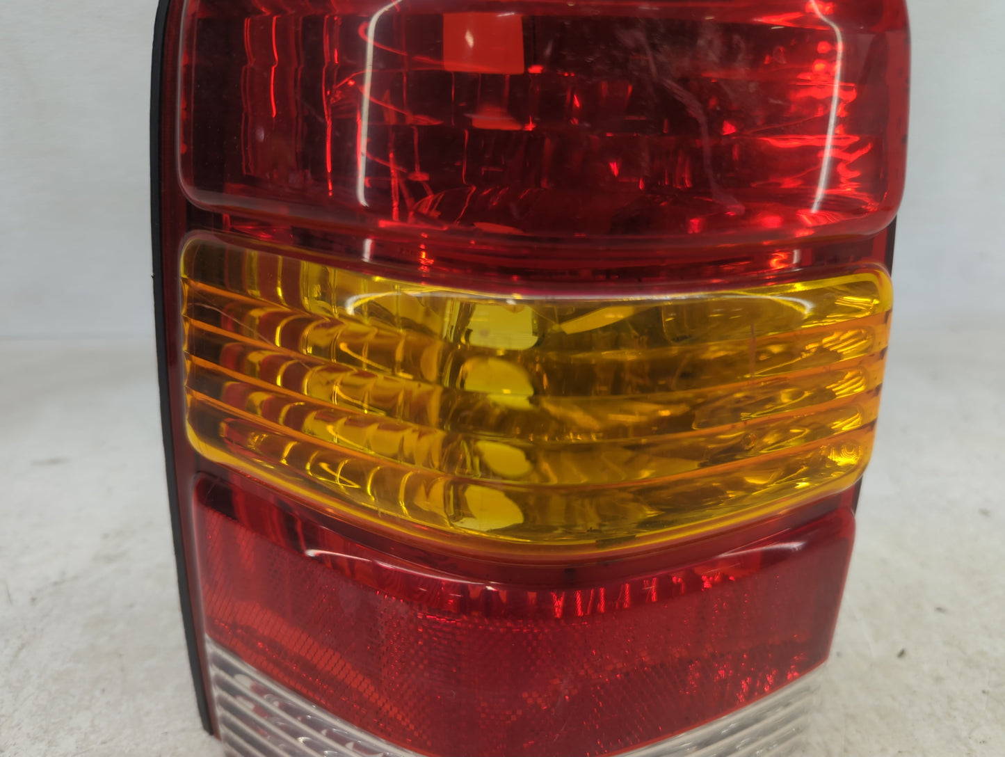 2001-2007 Ford Escape Tail Light Assembly Driver Left OEM Fits Fits 2001 2002 2003 2004 2005 2006 2007 OEM Used Auto Parts -