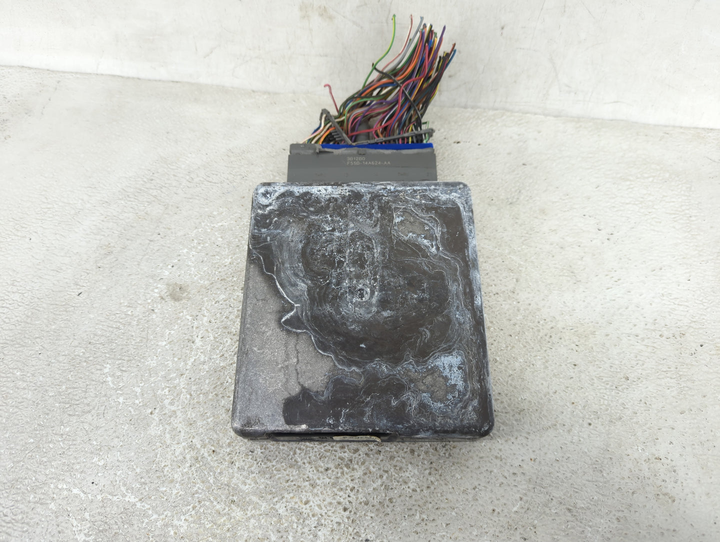 2003 Ford Escape PCM Engine Control Computer ECU ECM PCU OEM P/N:3L8A-12A650-VA Fits OEM Used Auto Parts - Oemusedautoparts1