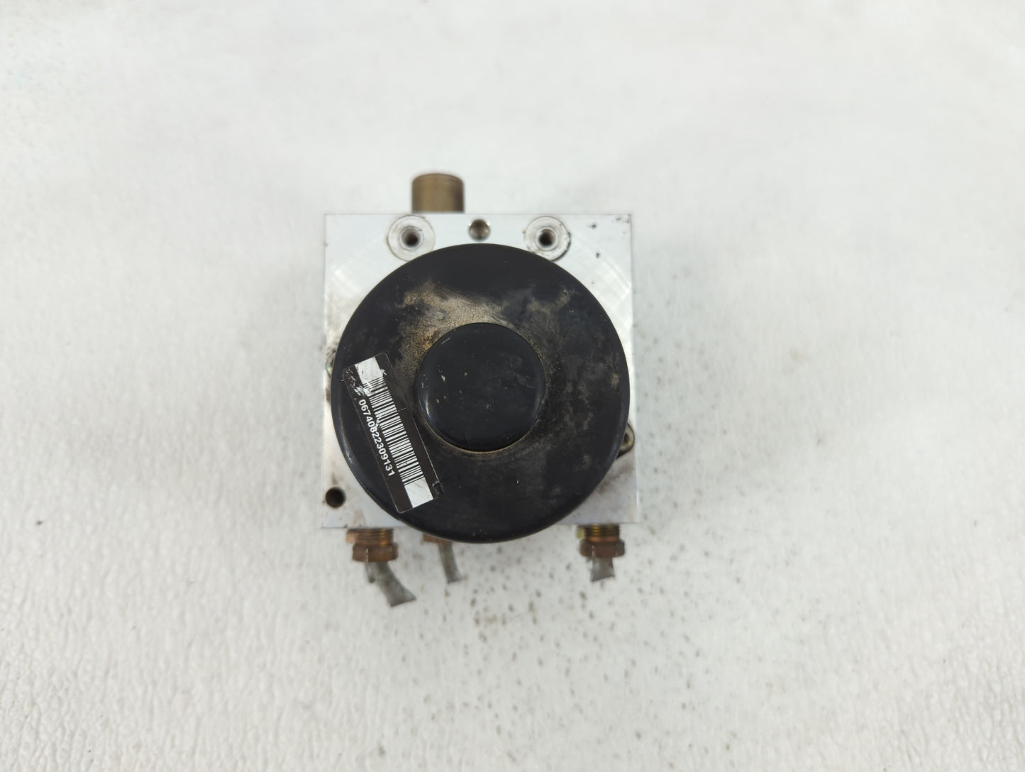 2003 Ford Expedition ABS Pump Control Module Replacement P/N:2L14-2C340-BM Fits OEM Used Auto Parts - Oemusedautoparts1.com