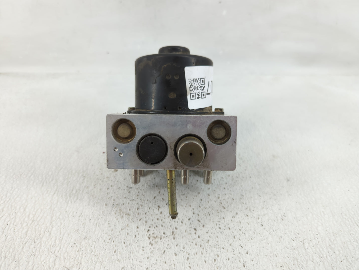 2003 Ford Expedition ABS Pump Control Module Replacement P/N:2L14-2C340-BM Fits OEM Used Auto Parts - Oemusedautoparts1.com