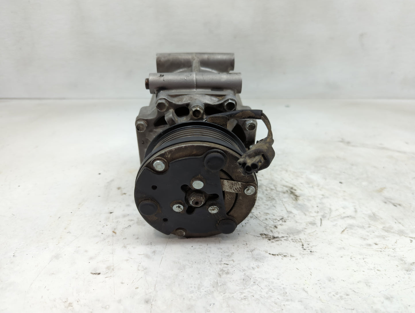Ford Expedition Air Conditioning A/c Ac Compressor Oem - Oemusedautoparts1.com