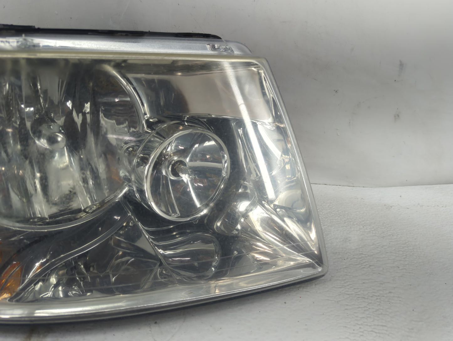 2003 Ford Expedition Passenger Right Oem Head Light Headlight Lamp - Oemusedautoparts1.com