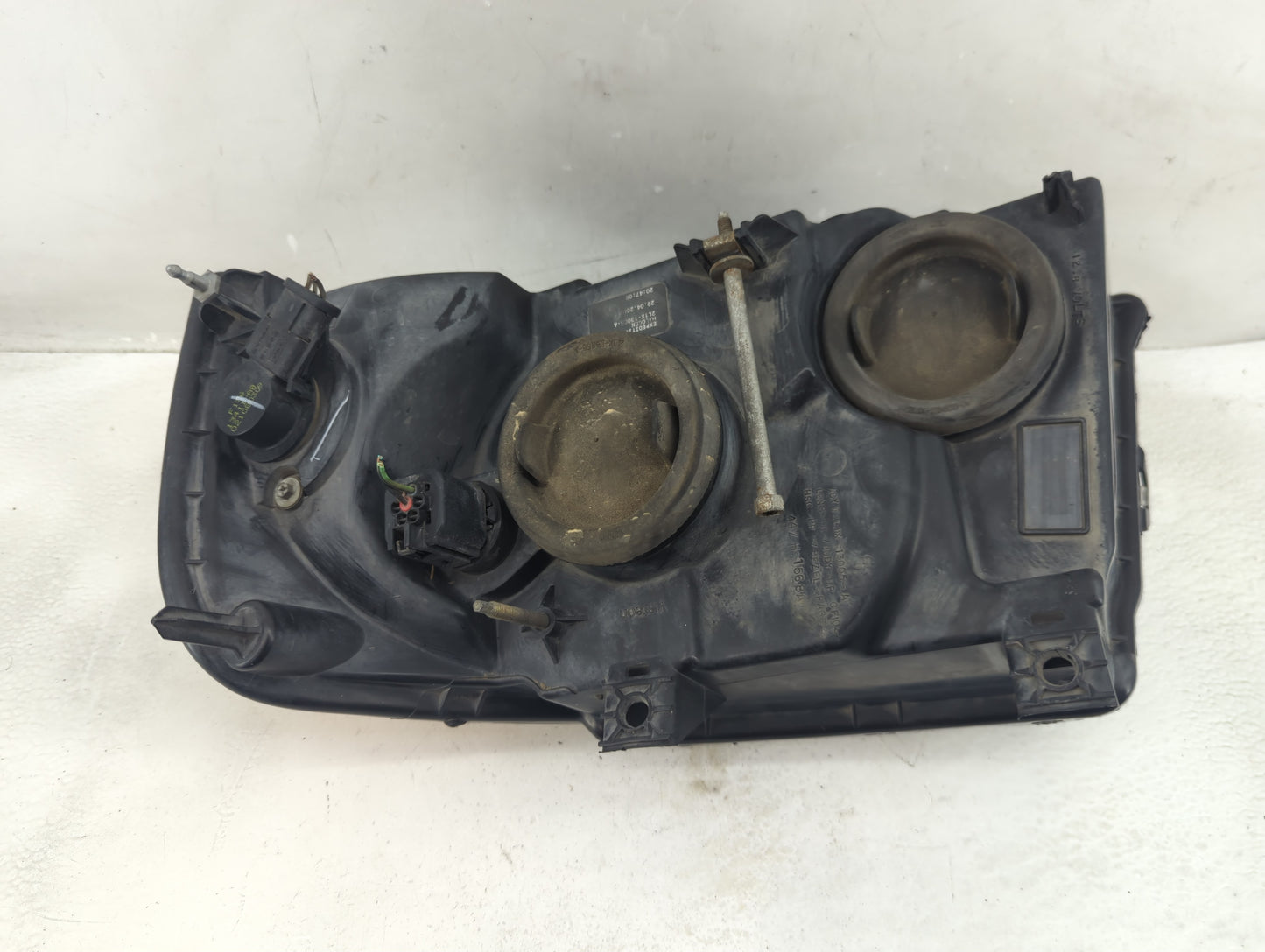 2003 Ford Expedition Passenger Right Oem Head Light Headlight Lamp - Oemusedautoparts1.com