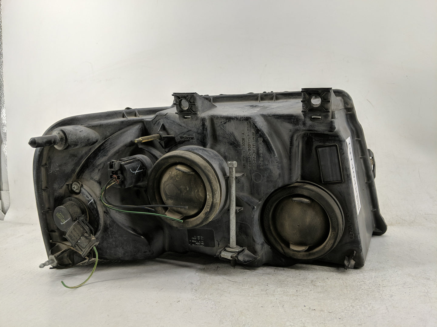2003 Ford Expedition Passenger Right Oem Head Light Headlight Lamp - Oemusedautoparts1.com