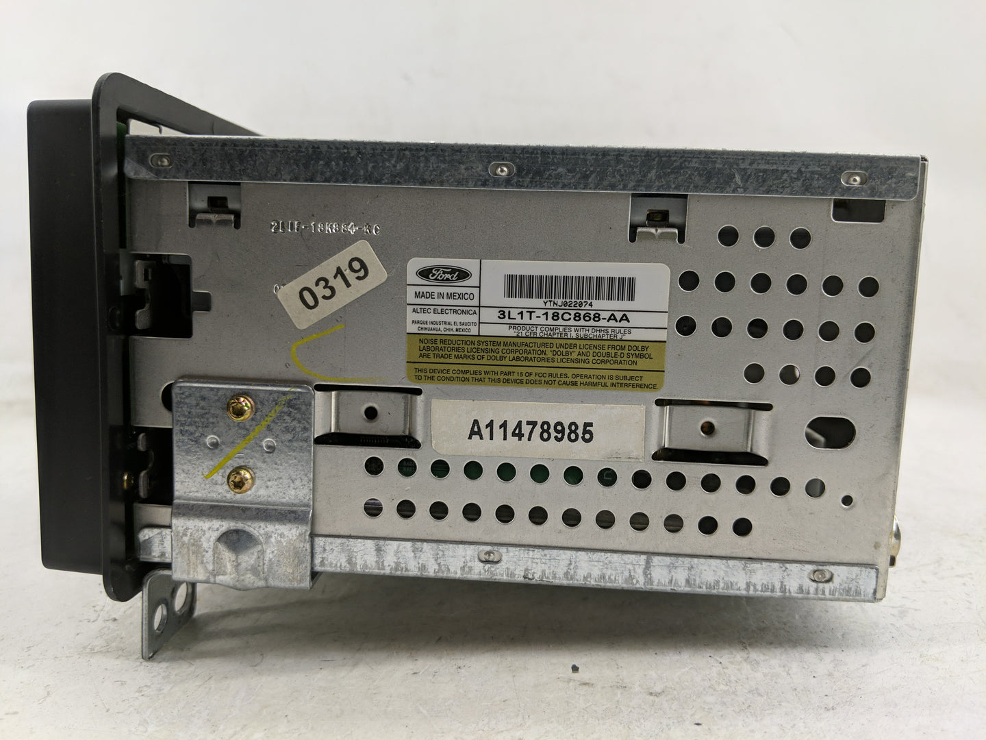 2003 Ford Expedition Radio AM FM Cd Player Receiver Replacement P/N:3L1T-18C868-AA Fits OEM Used Auto Parts - Oemusedautopar