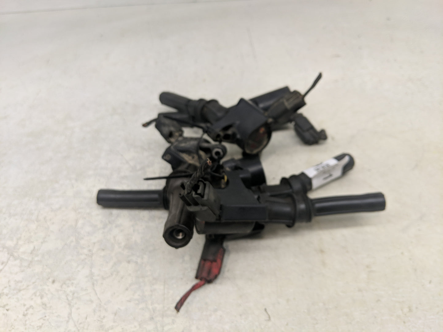 2001-2004 Ford Expedition Ignition Coil Igniter Pack - Oemusedautoparts1.com