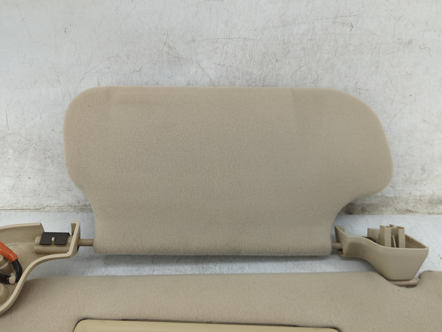 2003-2005 Ford Expedition Sun Visor Shade Replacement Driver Left Mirror Fits Fits 2003 2004 2005 OEM Used Auto Parts - Oemu