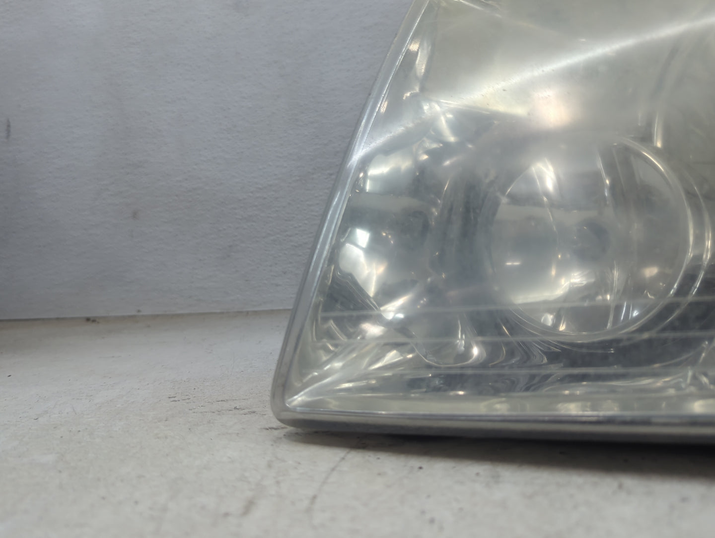 2003 Ford Expedition Passenger Right Oem Head Light Headlight Lamp 1467092 - Oemusedautoparts1.com