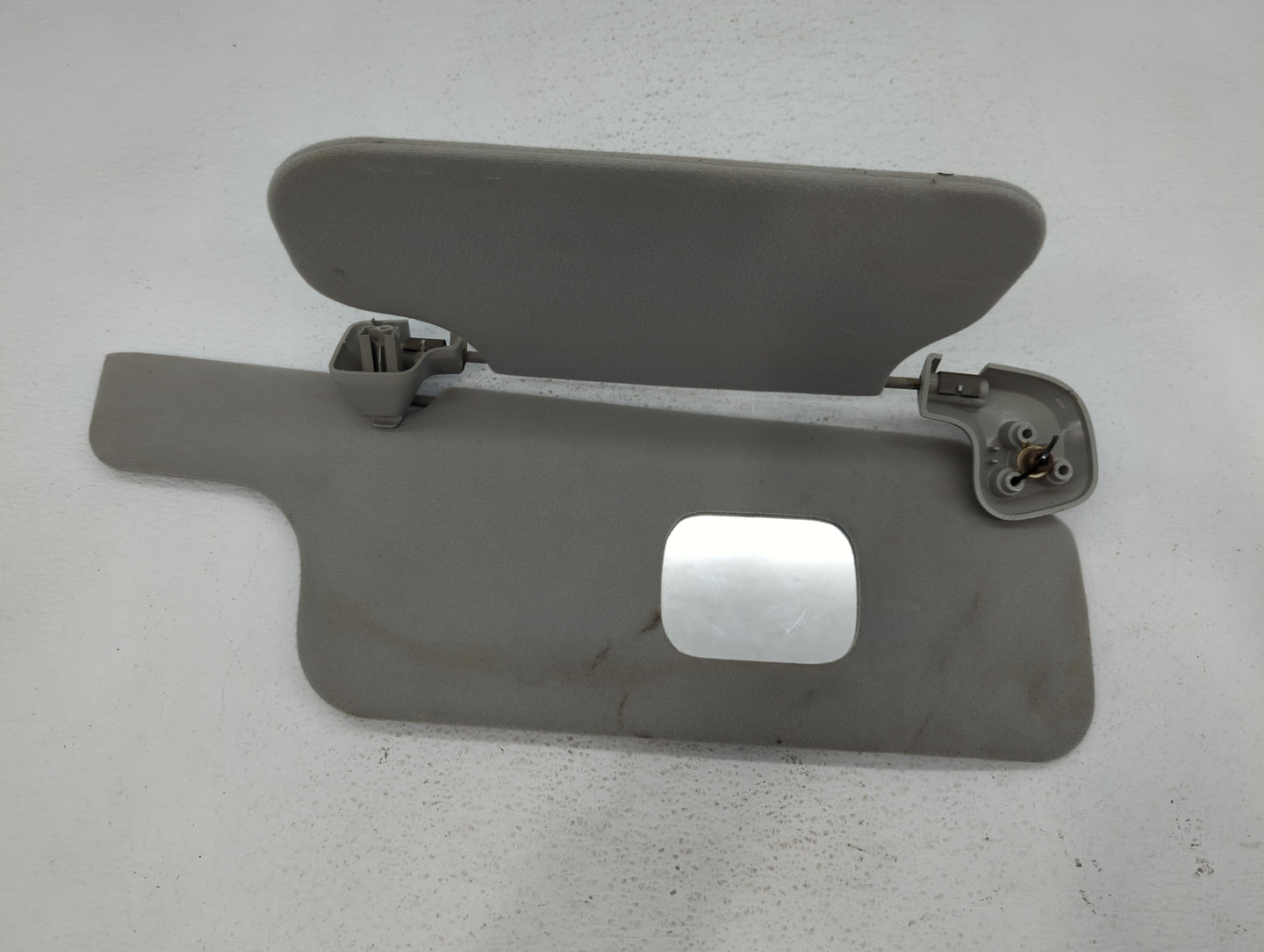 2003-2005 Ford Expedition Sun Visor Shade Replacement Passenger Right Mirror Fits Fits 2003 2004 2005 OEM Used Auto Parts - 