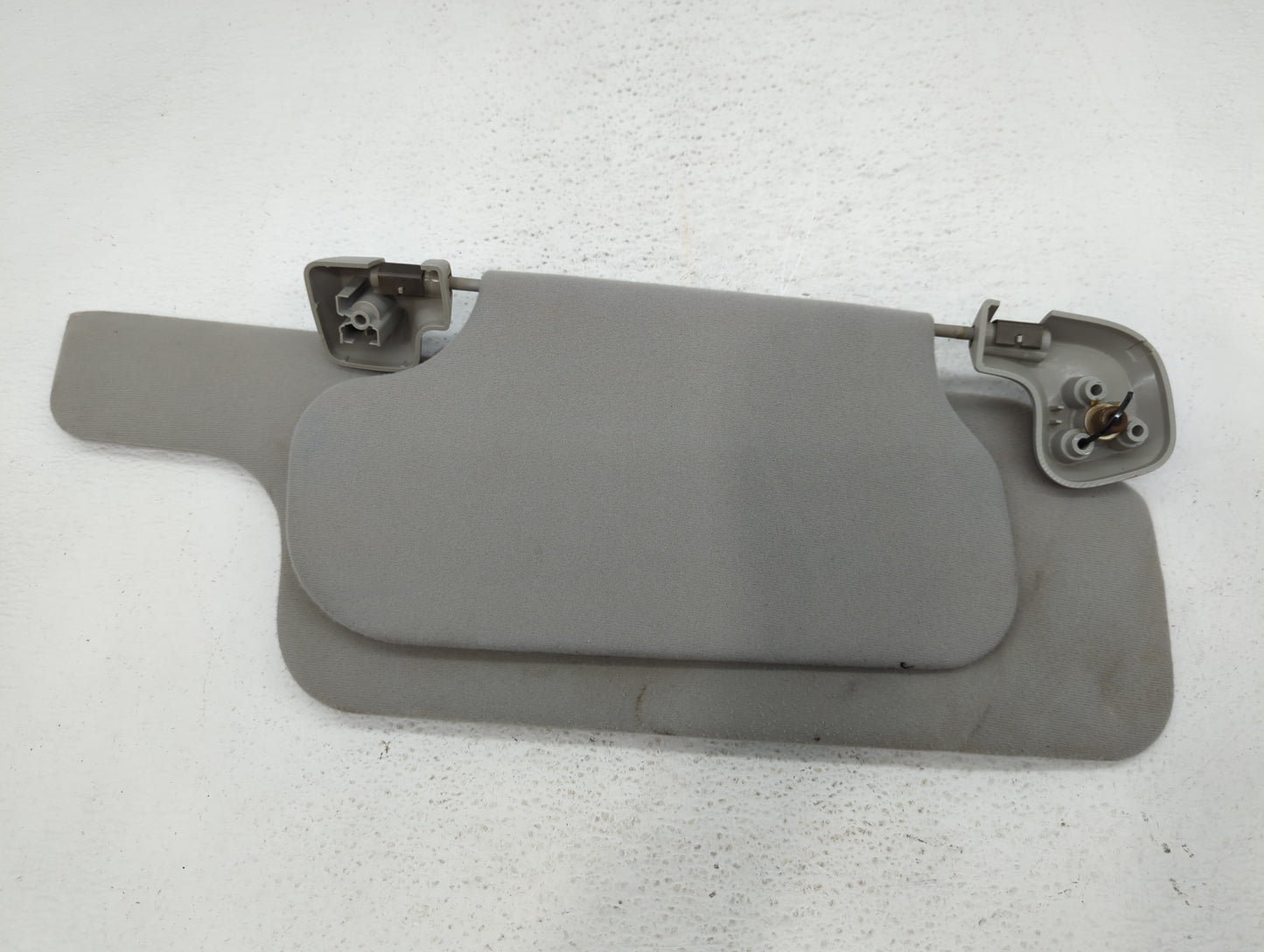 2003-2005 Ford Expedition Sun Visor Shade Replacement Passenger Right Mirror Fits Fits 2003 2004 2005 OEM Used Auto Parts - 