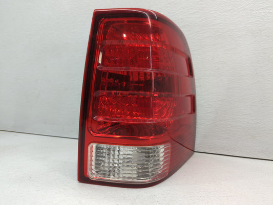 2003-2006 Ford Expedition Tail Light Assembly Passenger Right OEM P/N:2L1X-13B504-A Fits Fits 2003 2004 2005 2006 OEM Used A