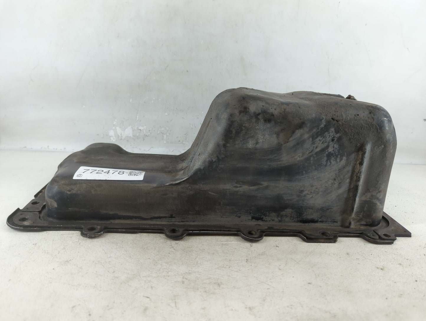 2003-2008 Ford Expedition Engine Oil Pan P/N:F55E-6A674-BA Fits Fits 2003 2004 2005 2006 2007 2008 OEM Used Auto Parts - Oem