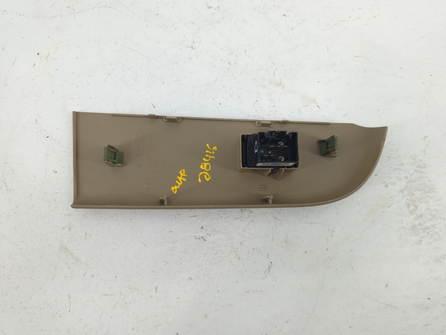 2003 Ford Expedition Master Power Window Switch Replacement Driver Side Left P/N:2L1T-14529-AEW Fits OEM Used Auto Parts - O
