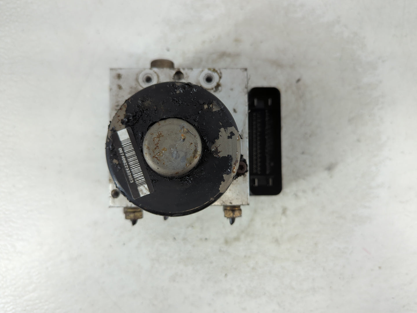 2003 Ford Explorer ABS Pump Control Module Replacement P/N:2L2T-2C219-AG Fits OEM Used Auto Parts - Oemusedautoparts1.com