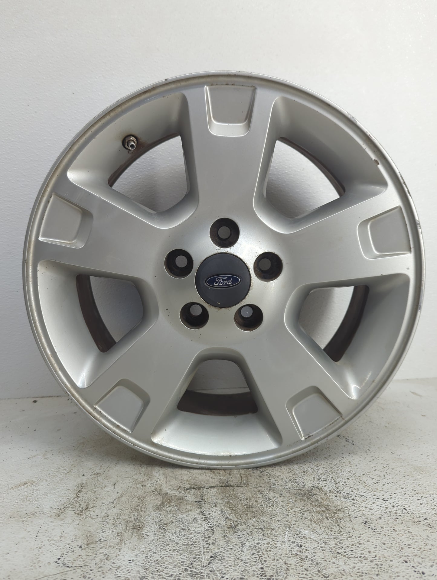 2002-2004 Ford Explorer Oem Wheel Rim - Oemusedautoparts1.com