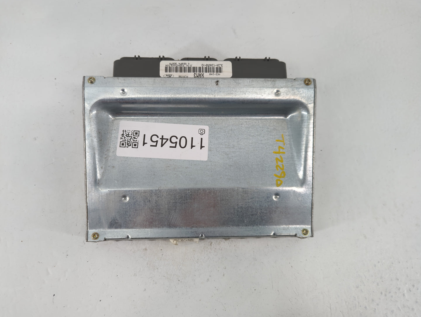 2003 Ford Explorer PCM Engine Control Computer ECU ECM PCU OEM P/N:3L2A-12A650-XD Fits OEM Used Auto Parts - Oemusedautopart