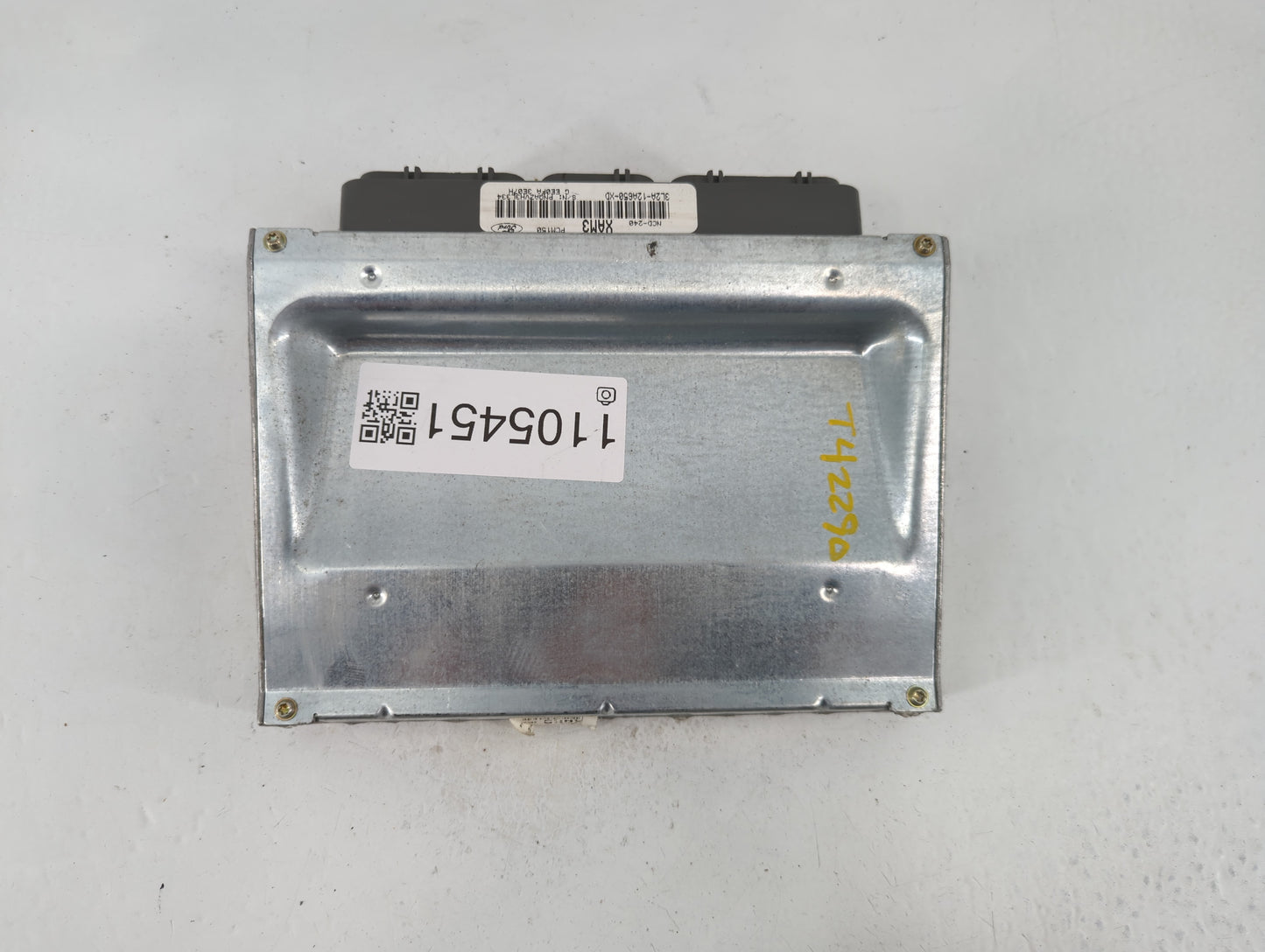2003 Ford Explorer PCM Engine Control Computer ECU ECM PCU OEM P/N:3L2A-12A650-XD Fits OEM Used Auto Parts - Oemusedautopart