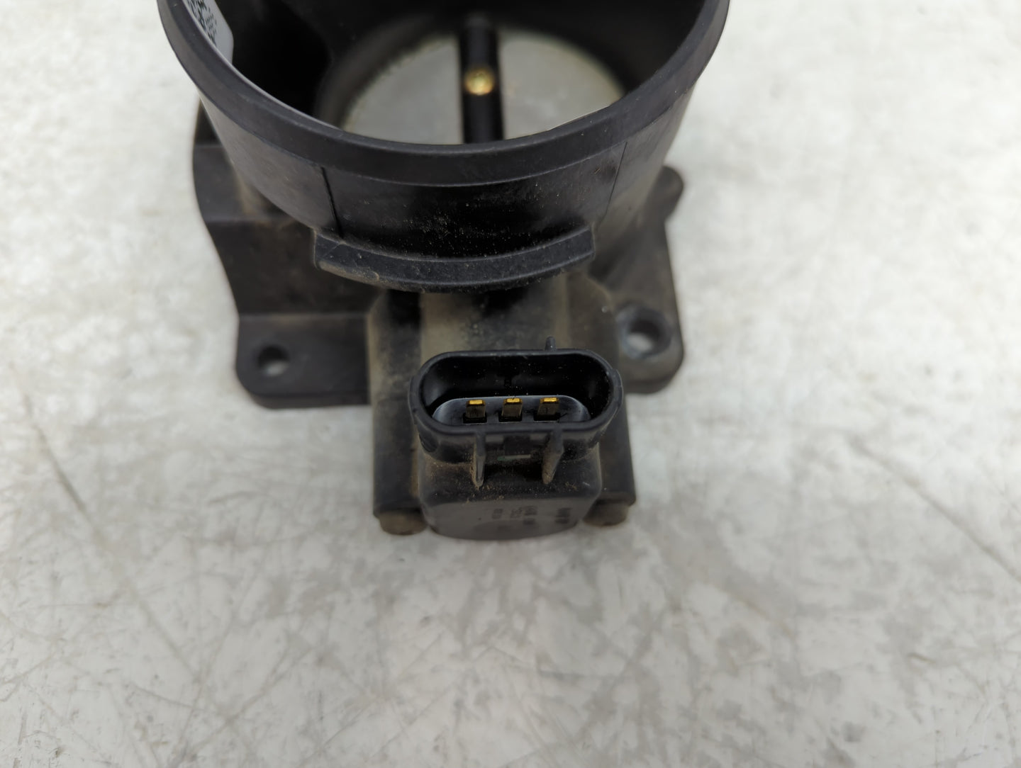 2002-2003 Ford Explorer Throttle Body Fits Fits 2002 2003 OEM Used Auto Parts - Oemusedautoparts1.com