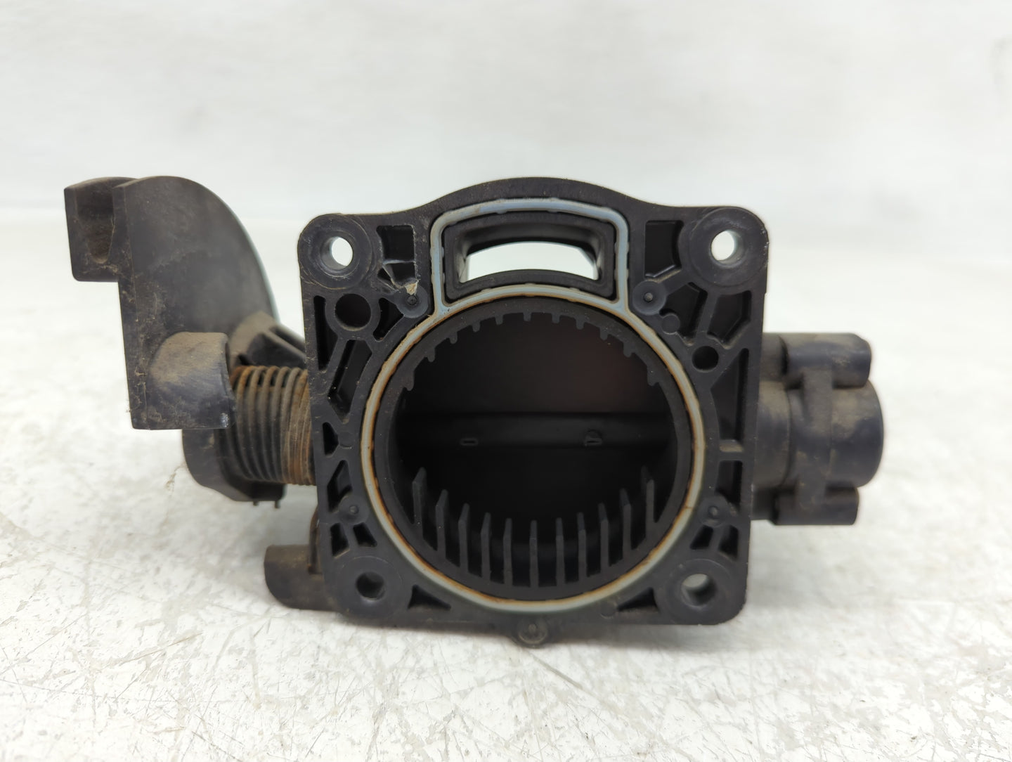 2002-2003 Ford Explorer Throttle Body Fits Fits 2002 2003 OEM Used Auto Parts - Oemusedautoparts1.com