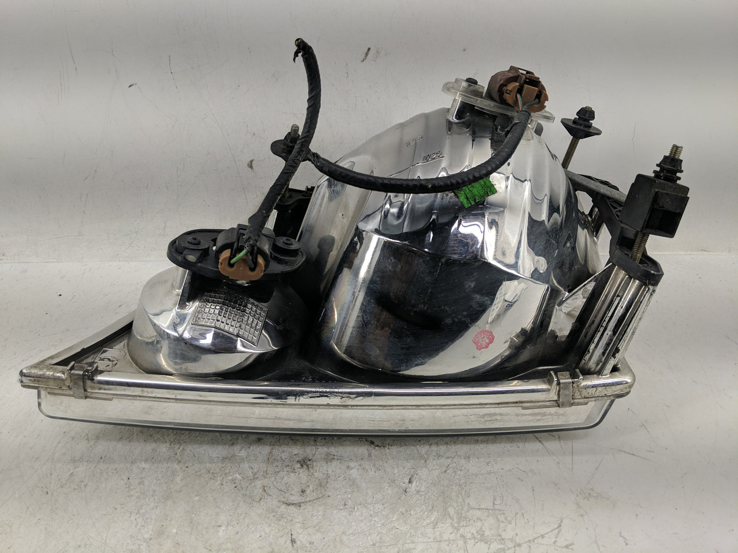 2002-2005 Ford Explorer Passenger Right Oem Head Light Headlight Lamp - Oemusedautoparts1.com
