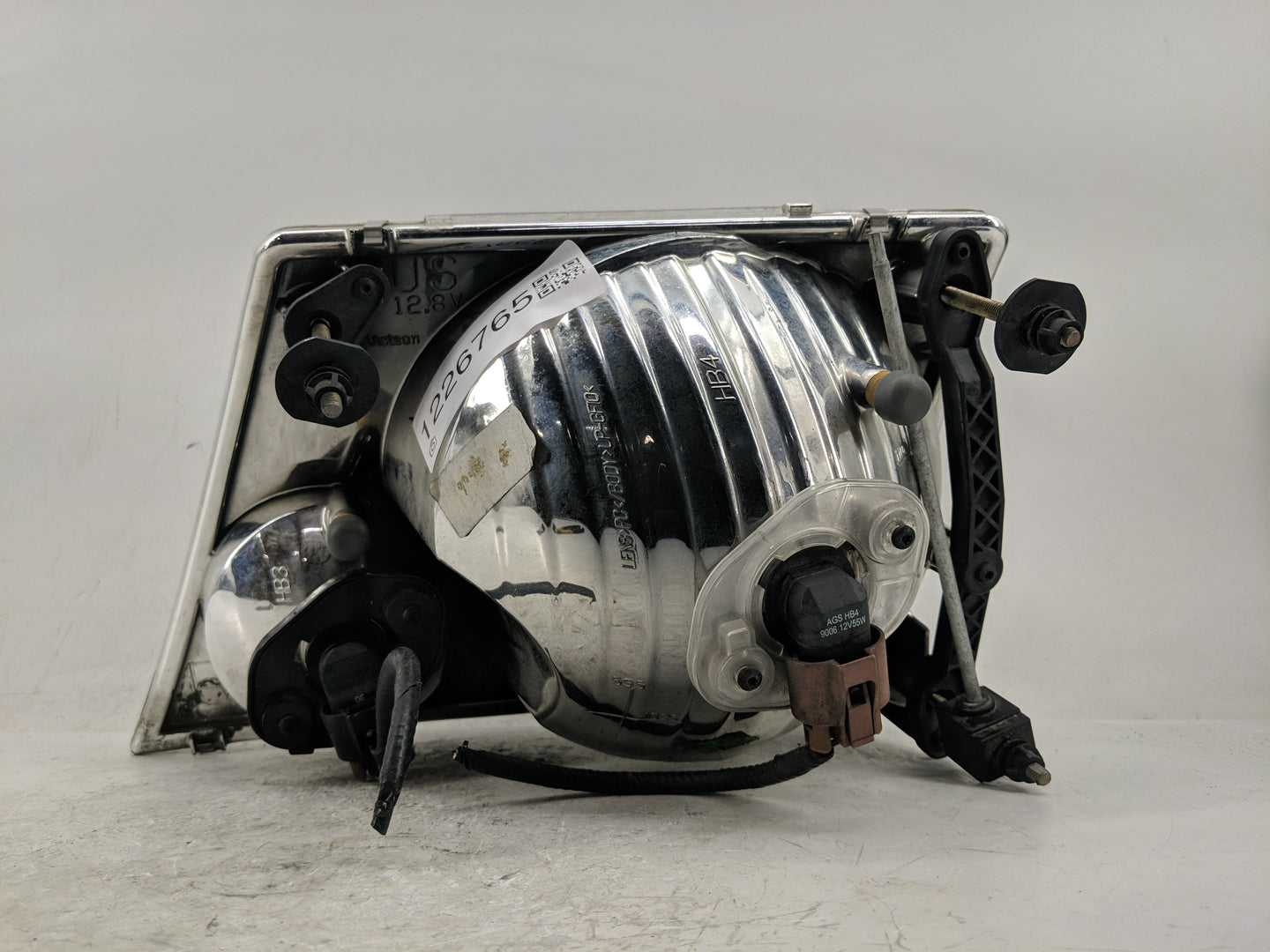 2002-2005 Ford Explorer Passenger Right Oem Head Light Headlight Lamp - Oemusedautoparts1.com