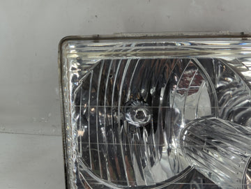 2002-2005 Ford Explorer Passenger Right Oem Head Light Headlight Lamp