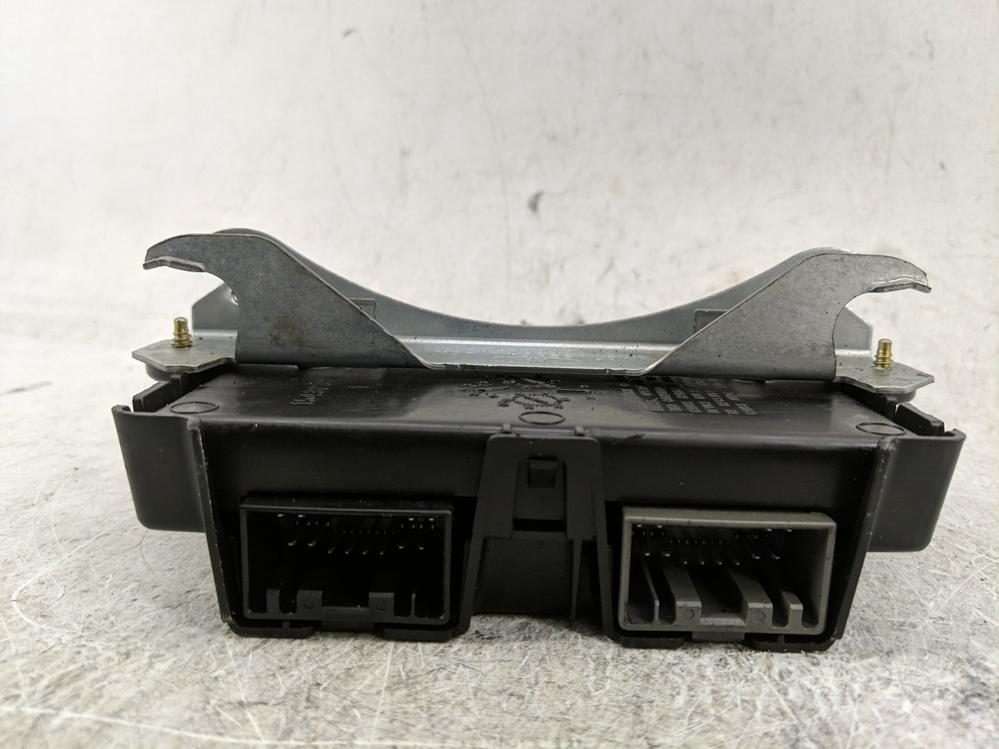 2002-2003 Ford Explorer Chassis Control Module Ccm Bcm Body Control - Oemusedautoparts1.com