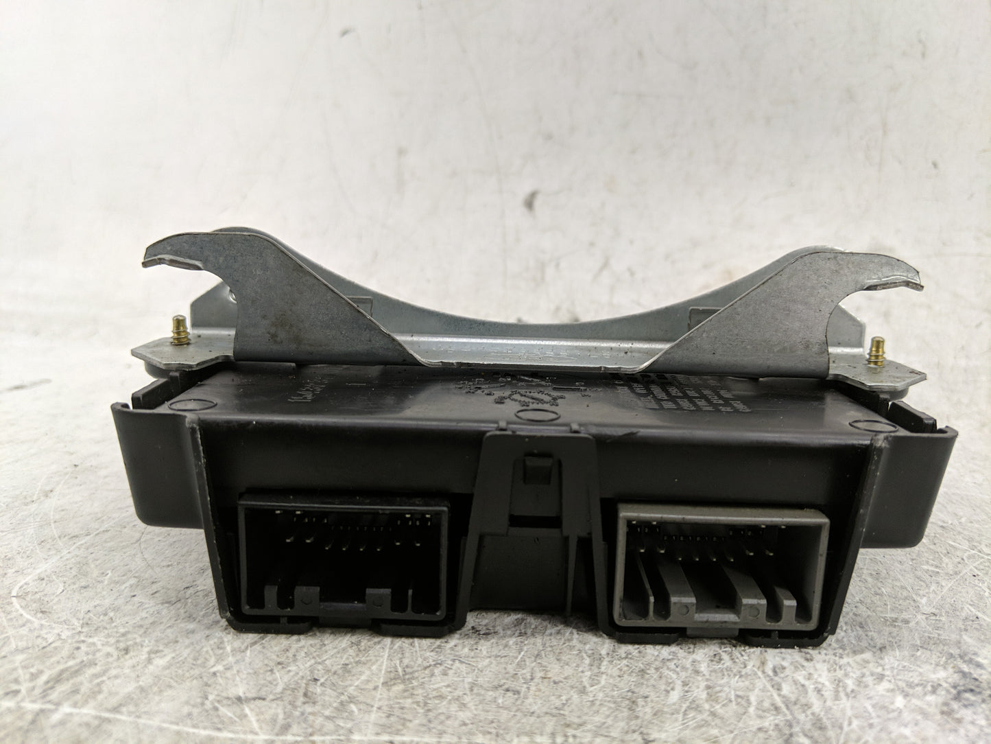2002-2003 Ford Explorer Chassis Control Module Ccm Bcm Body Control - Oemusedautoparts1.com