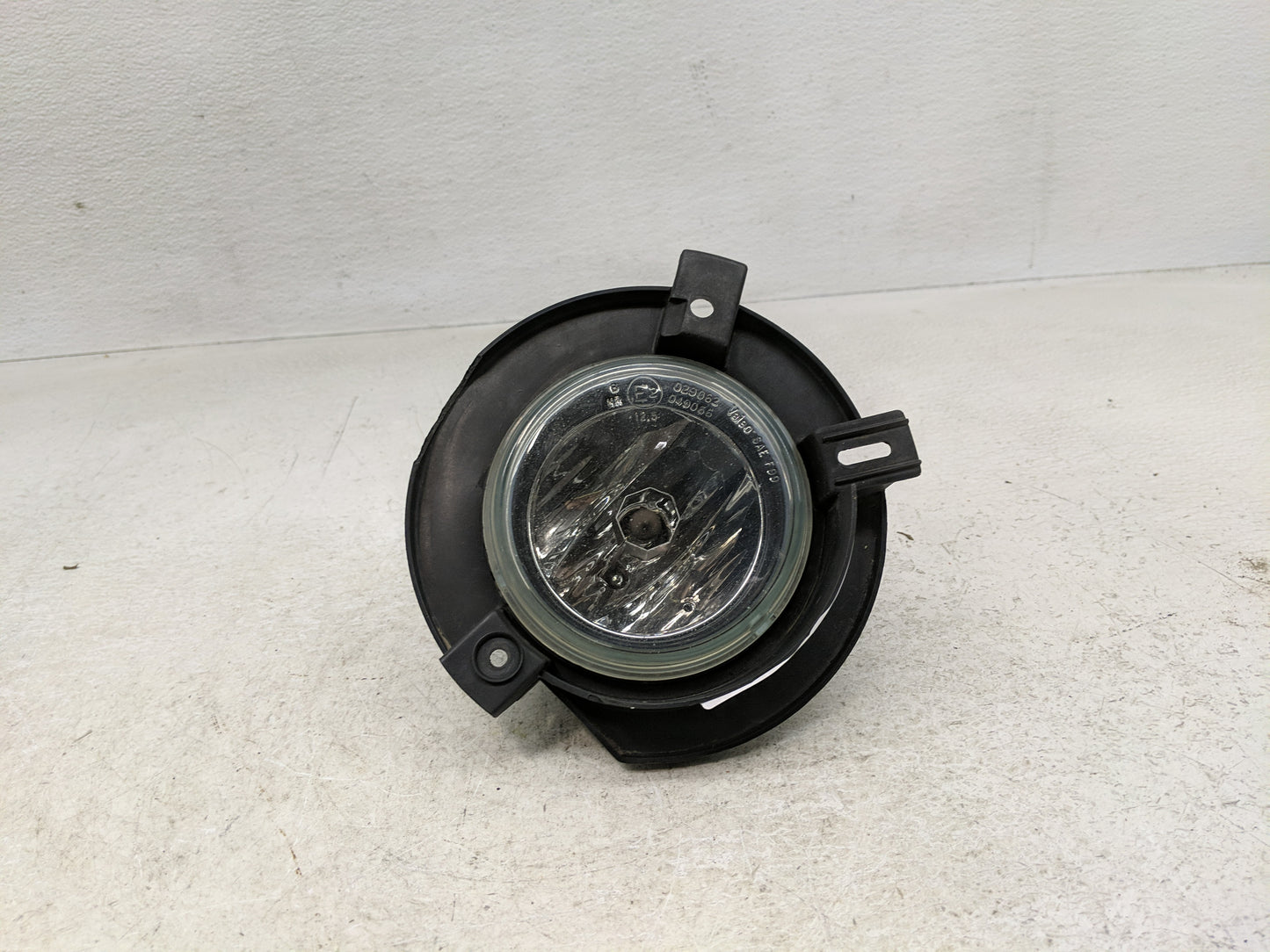 2002-2005 Ford Explorer Passenger Right Oem Fog Light Lamp - Oemusedautoparts1.com