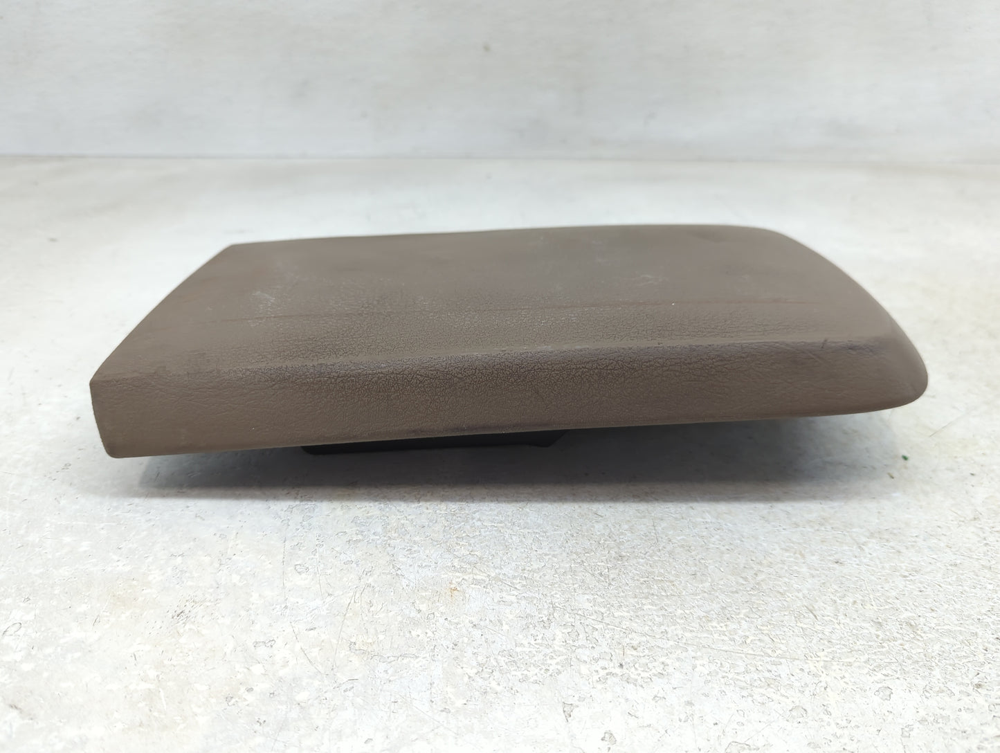 2003 Ford Explorer Center Console Armrest Cover Lid Fits OEM Used Auto Parts - Oemusedautoparts1.com