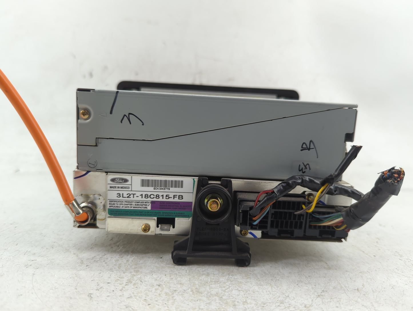 2003-2004 Ford Explorer Radio AM FM Cd Player Receiver Replacement P/N:3L2T-18C815-FB 0924710 Fits Fits 2003 2004 OEM Used A