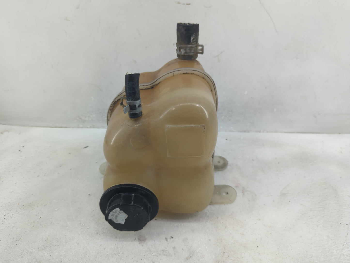 2002-2005 Ford Explorer Radiator Coolant Overflow Expansion Tank Bottle - Oemusedautoparts1.com