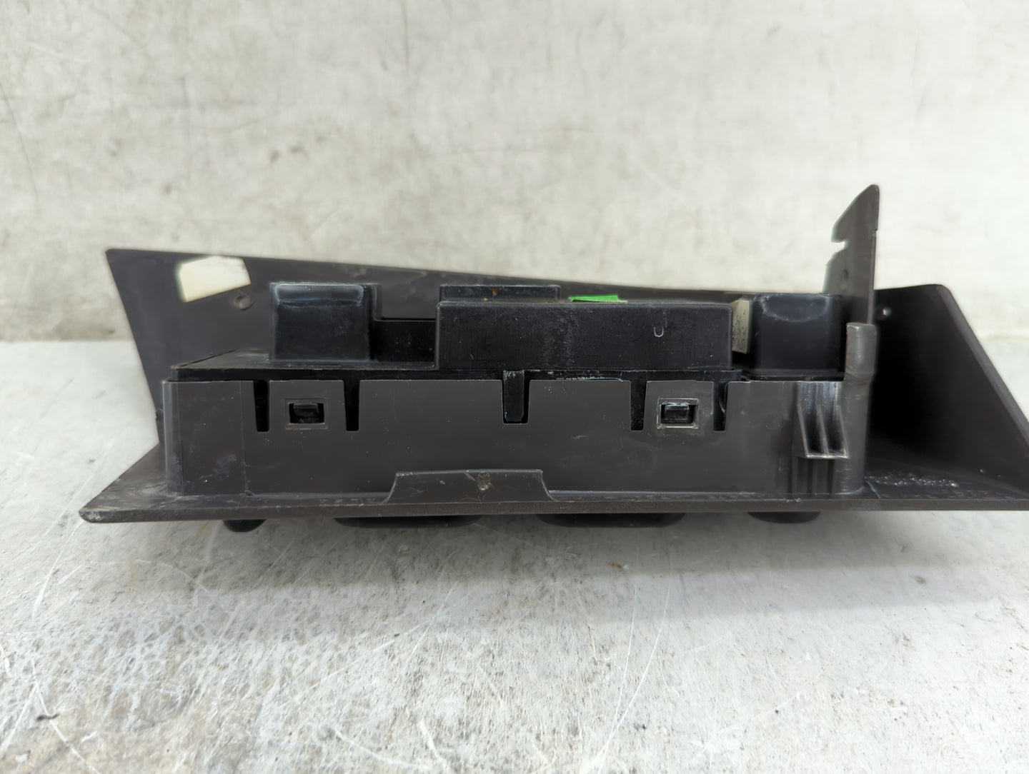 2002-2005 Ford Explorer Master Power Window Switch Replacement Driver Side Left P/N:14A564 Fits OEM Used Auto Parts - Oemuse