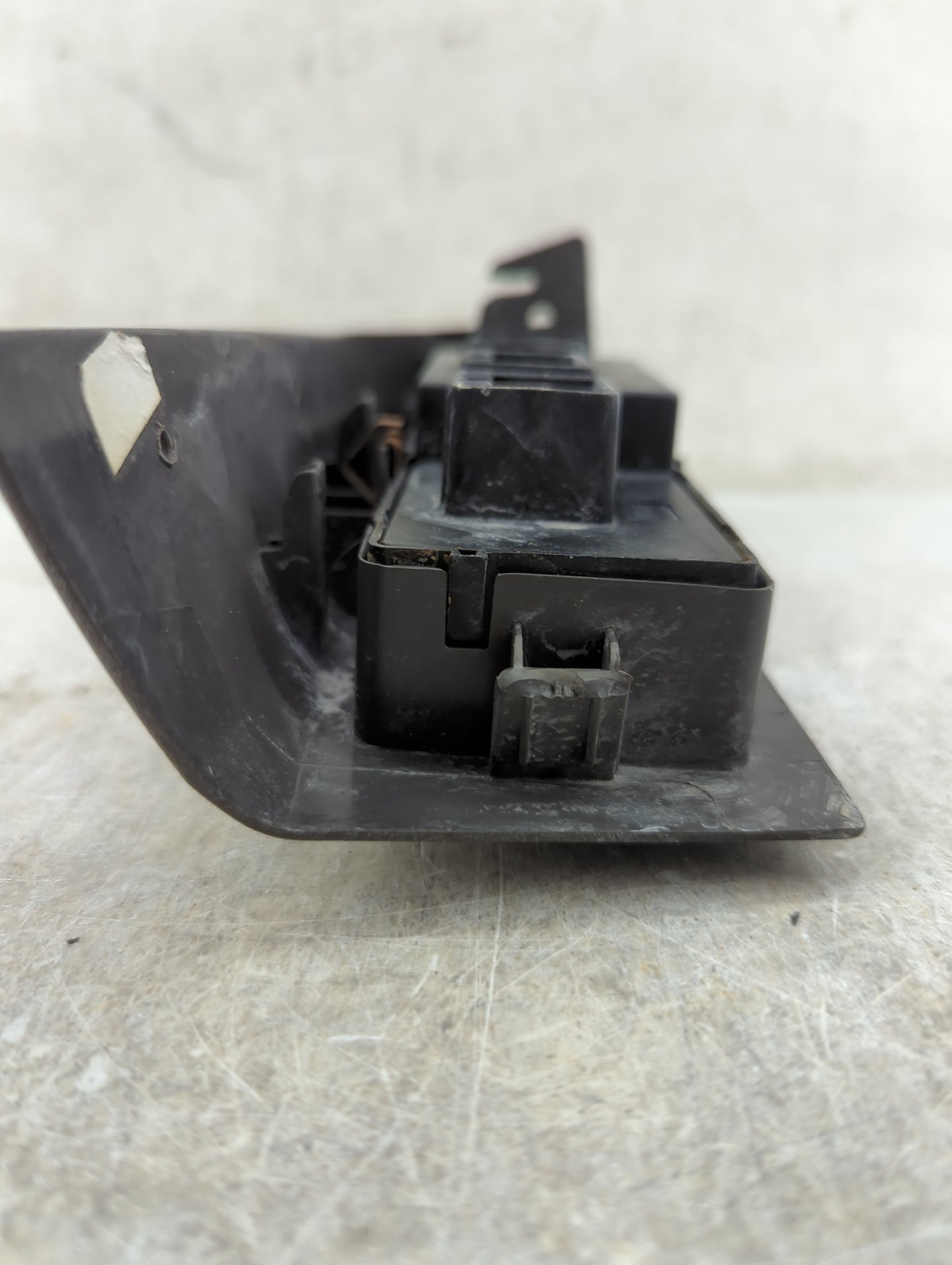 2002-2005 Ford Explorer Master Power Window Switch Replacement Driver Side Left P/N:14A564 Fits OEM Used Auto Parts - Oemuse
