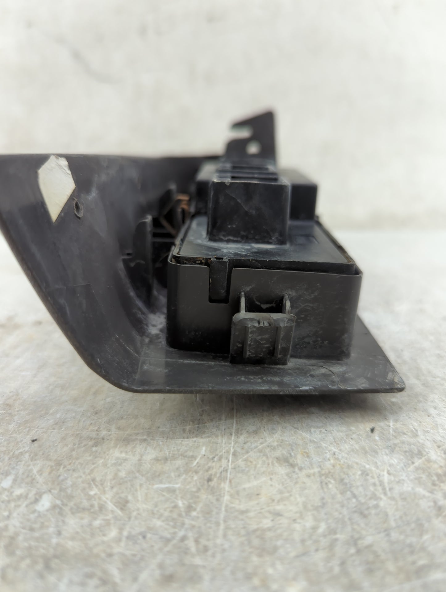 2002-2005 Ford Explorer Master Power Window Switch Replacement Driver Side Left P/N:14A564 Fits OEM Used Auto Parts - Oemuse