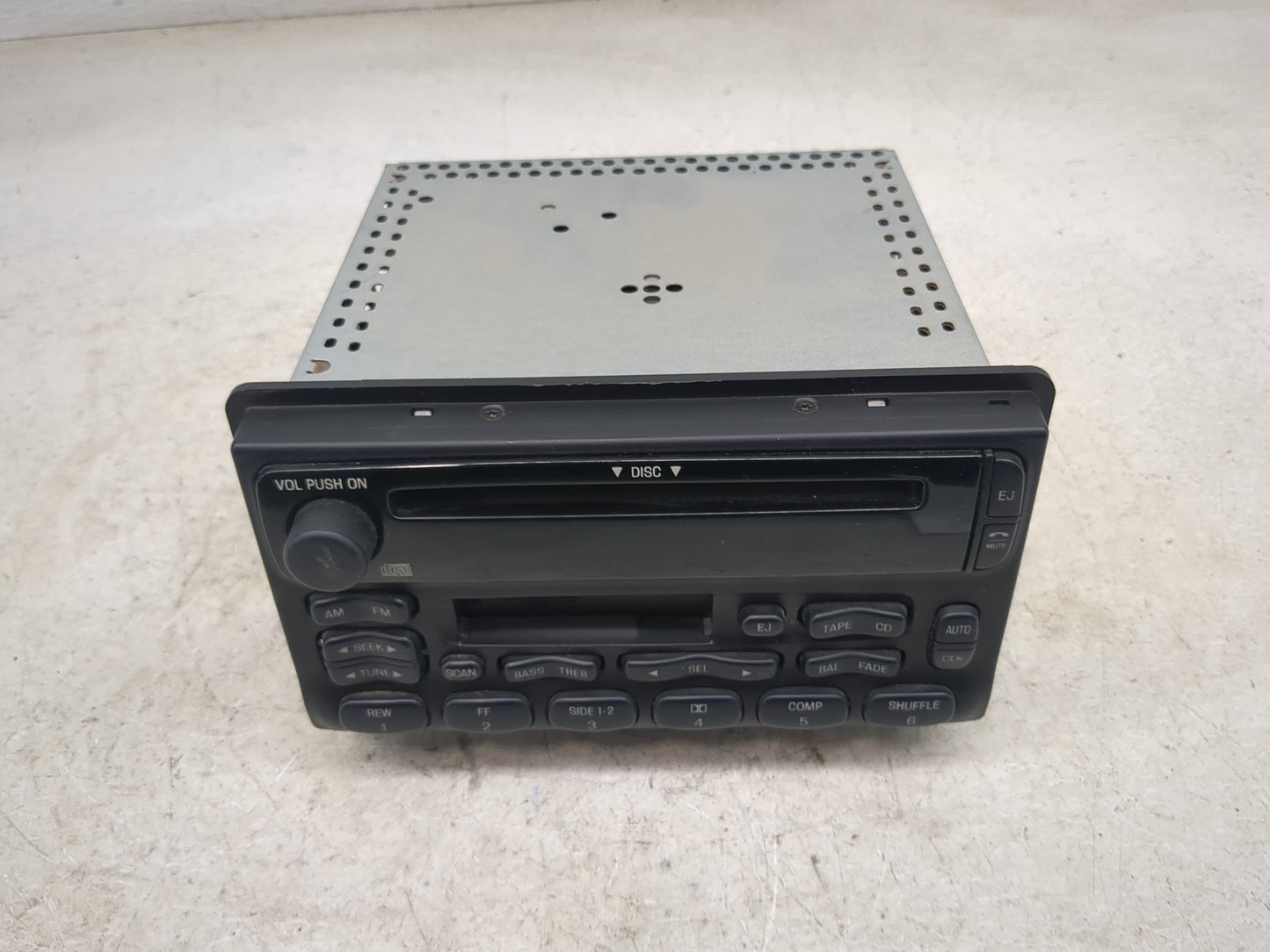 2002-2005 Ford Explorer Radio AM FM Cd Player Receiver Replacement P/N:2L2T-18C868-DA YL2F-18C868-BA Fits OEM Used Auto Part
