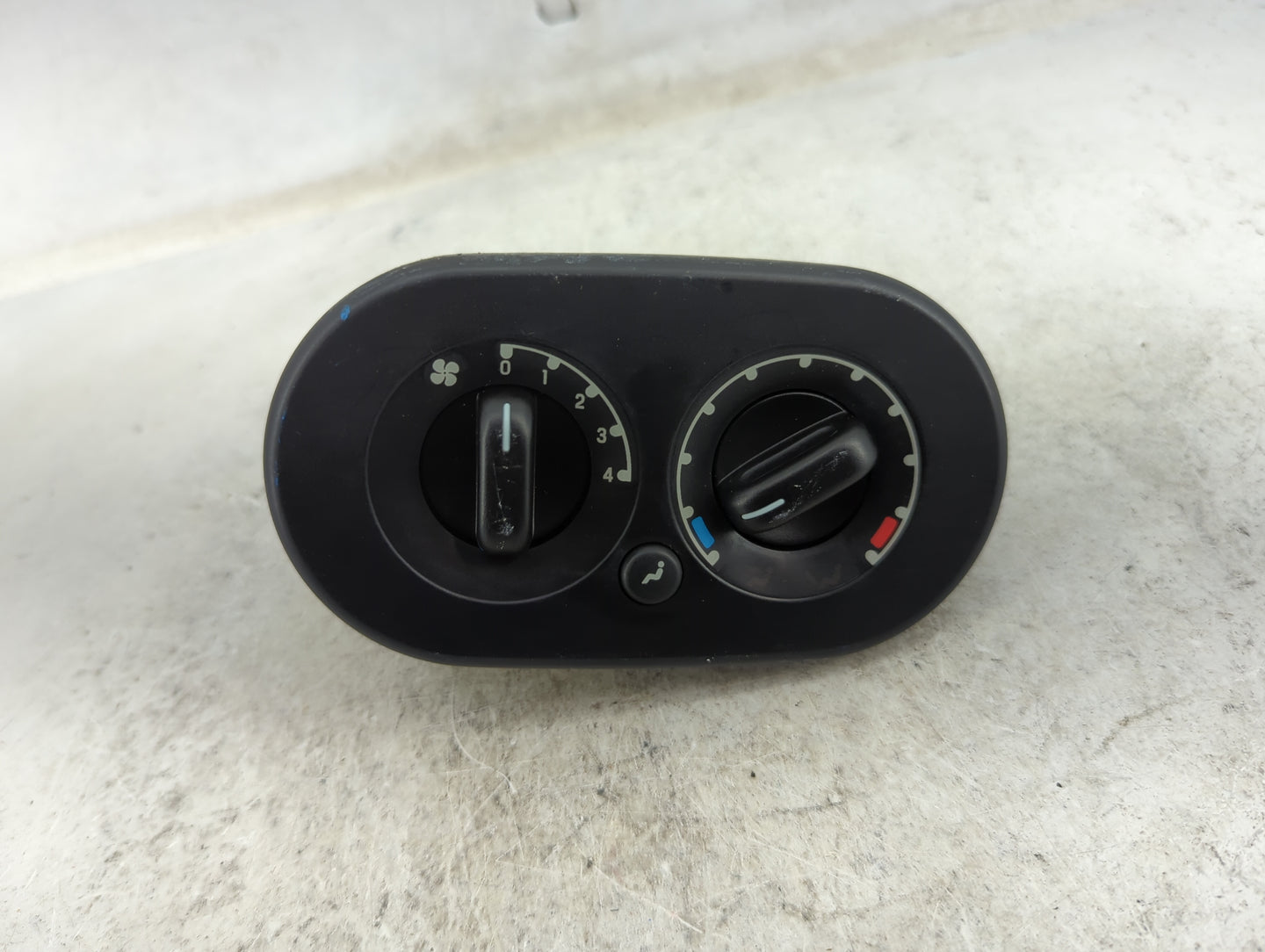 2002-2005 Ford Explorer Climate Control Module Temperature AC/Heater Replacement Fits Fits 2002 2003 2004 2005 OEM Used Auto