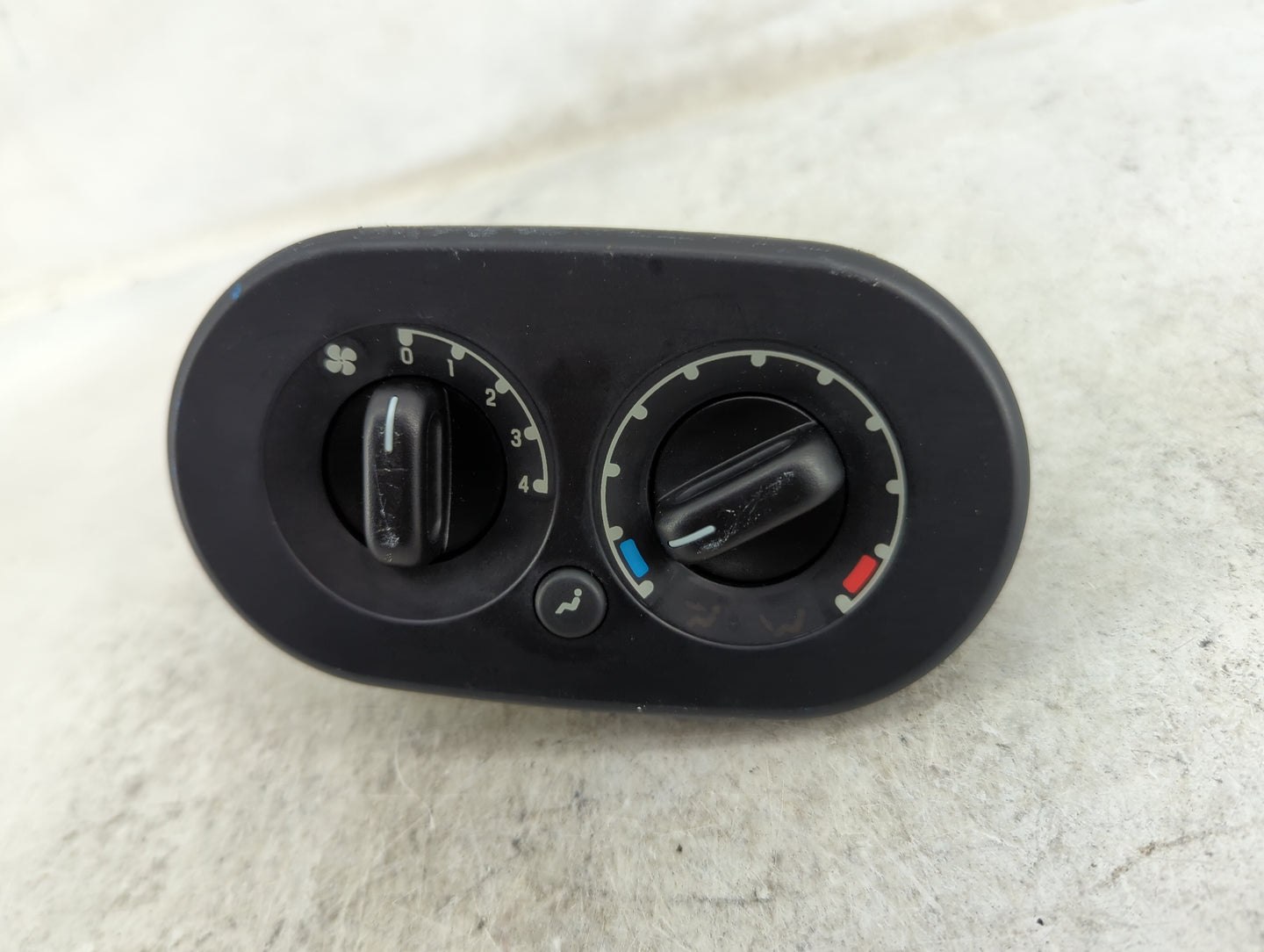 2002-2005 Ford Explorer Climate Control Module Temperature AC/Heater Replacement Fits Fits 2002 2003 2004 2005 OEM Used Auto