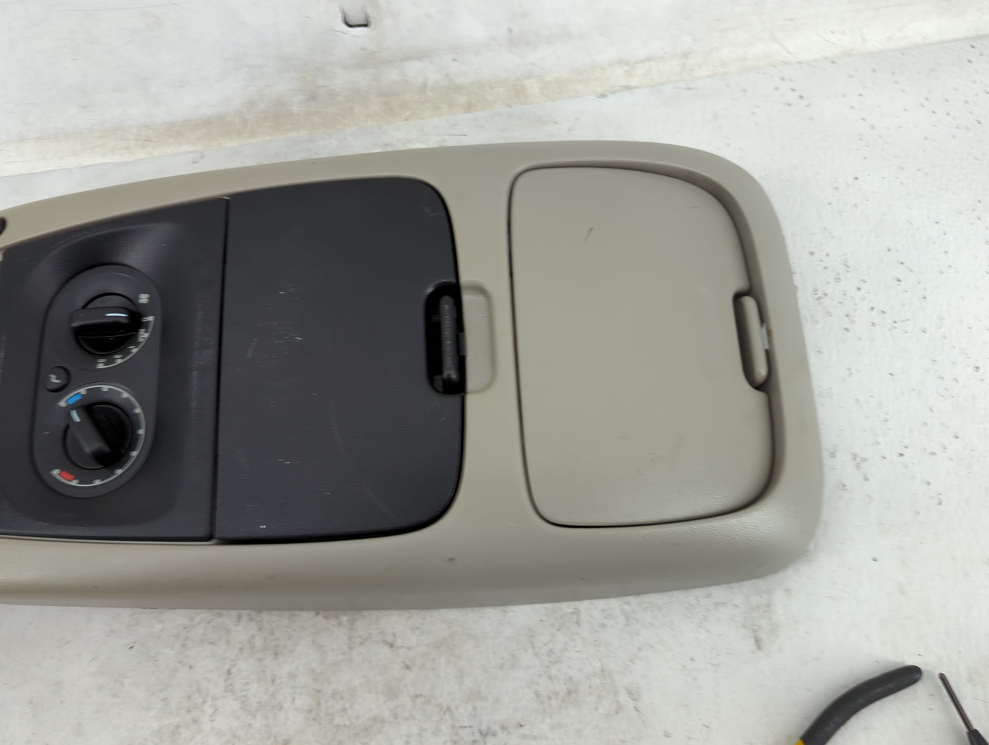 2002-2006 Ford Explorer Climate Control Module Temperature AC/Heater Replacement Fits Fits 2002 2003 2004 2005 2006 OEM Used