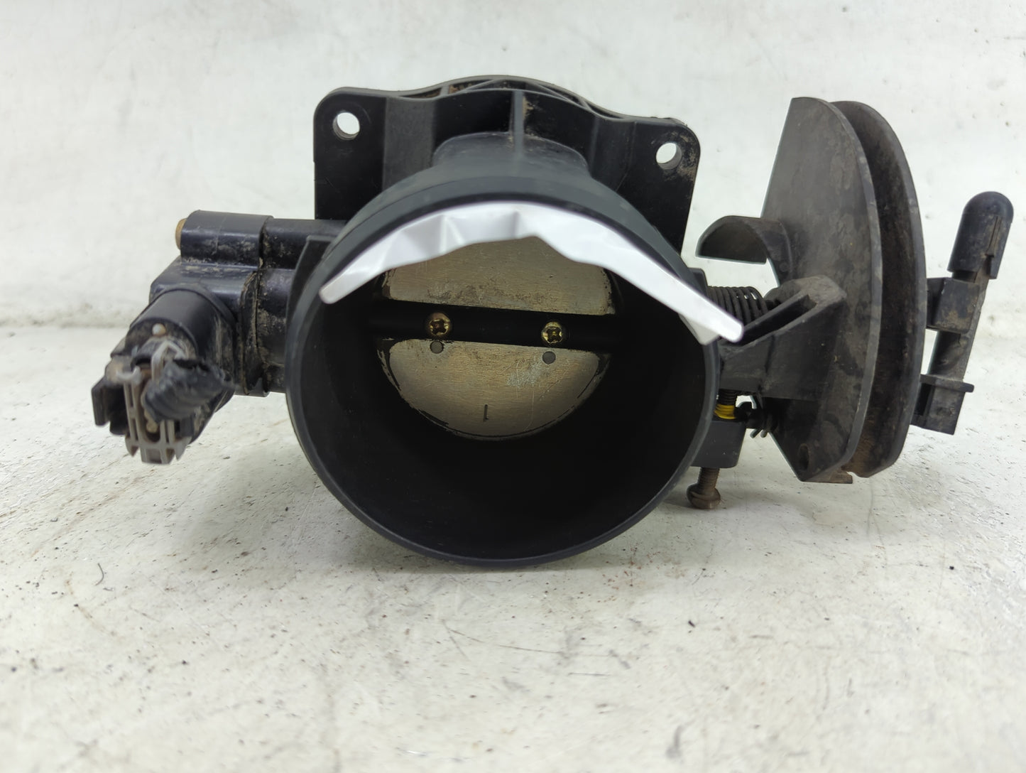 2002-2003 Ford Explorer Throttle Body P/N:1L2U-DC Fits Fits 2002 2003 OEM Used Auto Parts - Oemusedautoparts1.com