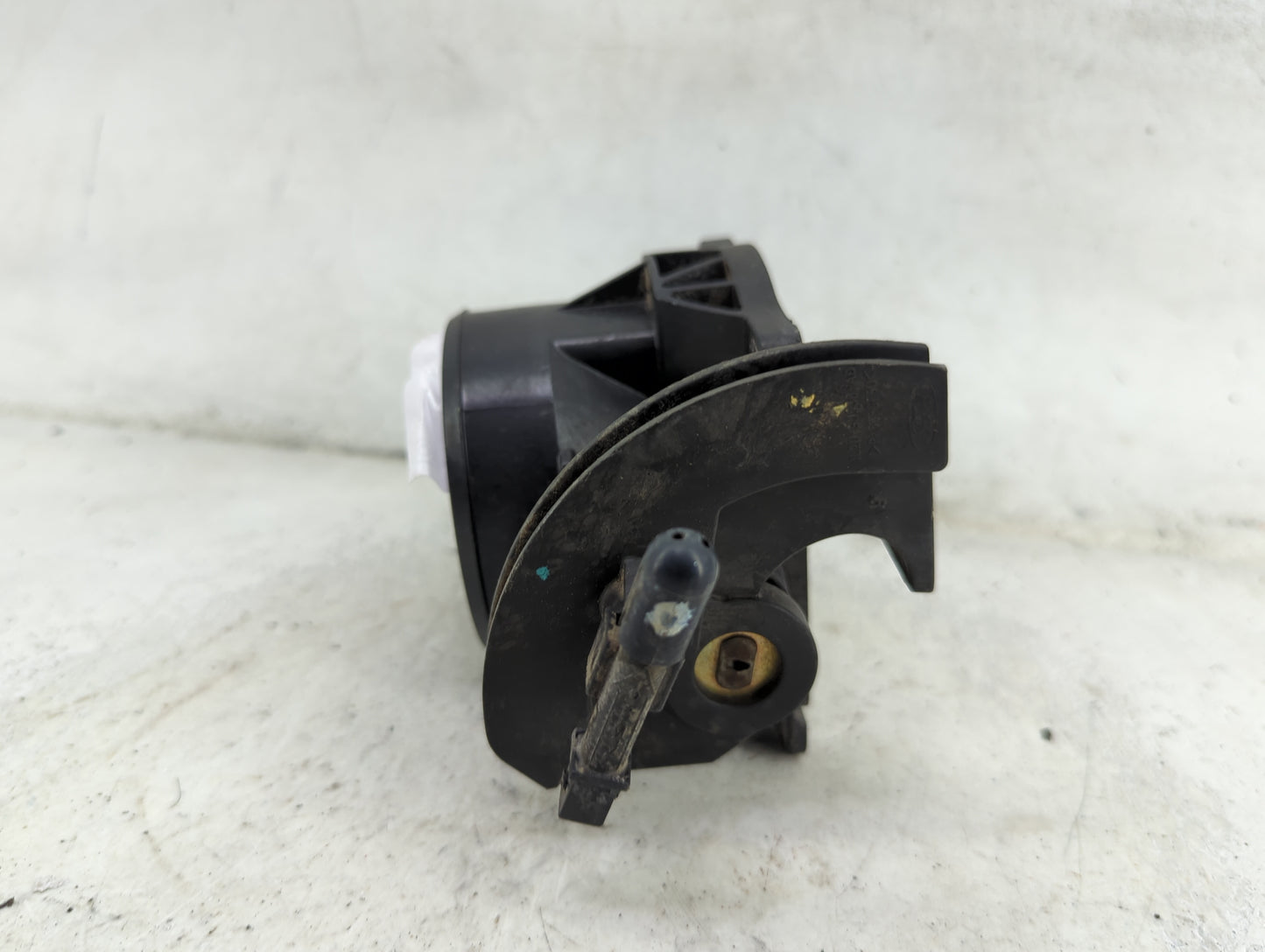 2002-2003 Ford Explorer Throttle Body P/N:1L2U-DC Fits Fits 2002 2003 OEM Used Auto Parts - Oemusedautoparts1.com